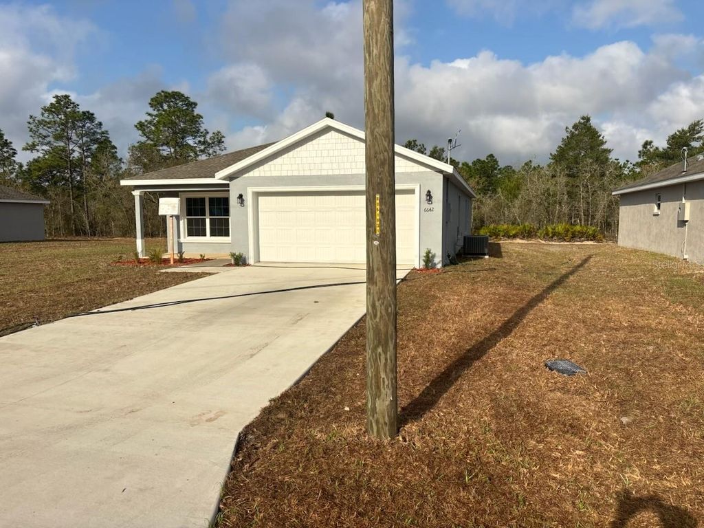 Photo of 6642 N Roland Drive, Dunnellon, FL 34433 (MLS # G5110059)