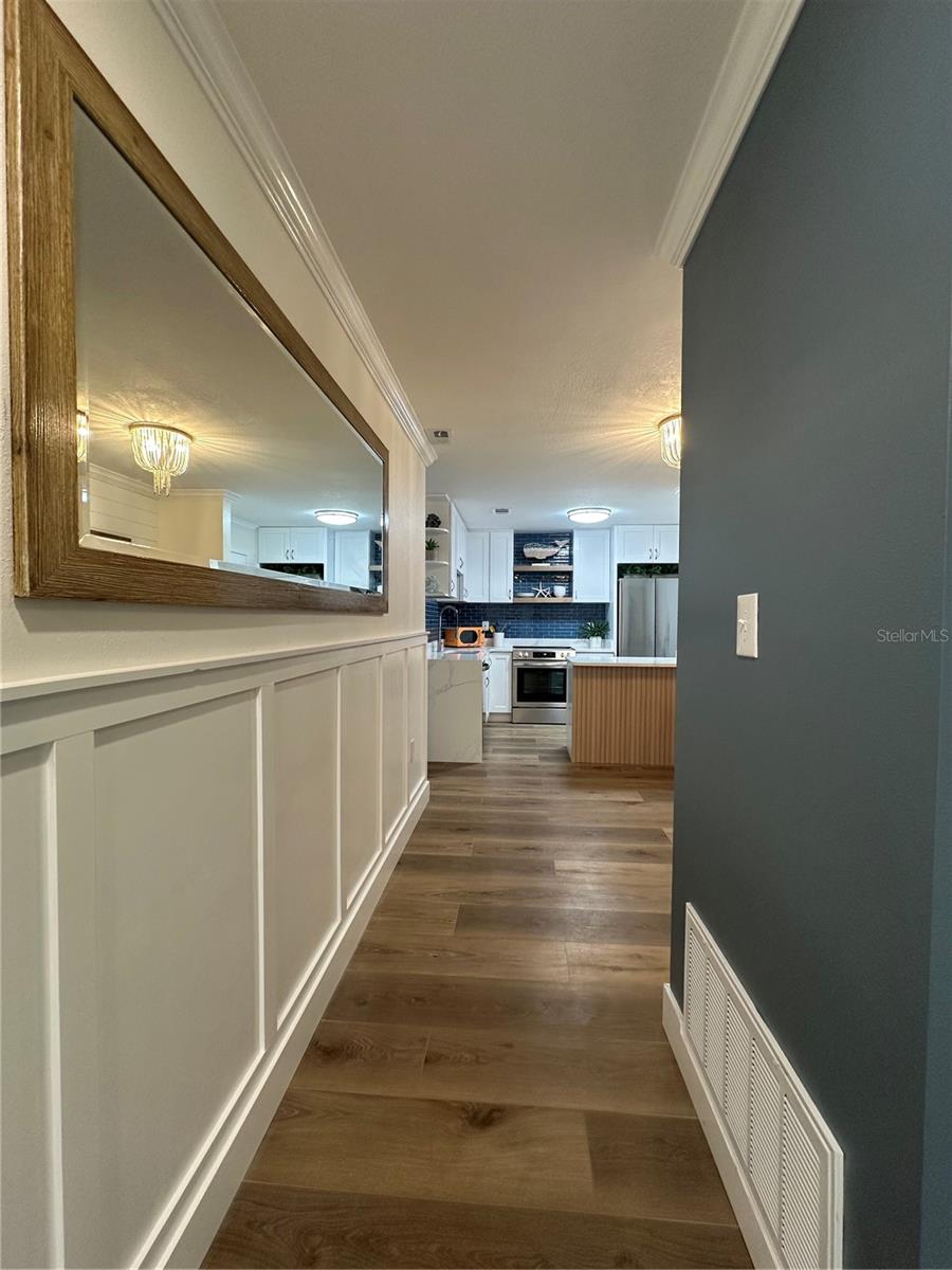 2700 BAYSHORE BOULEVARD 2208