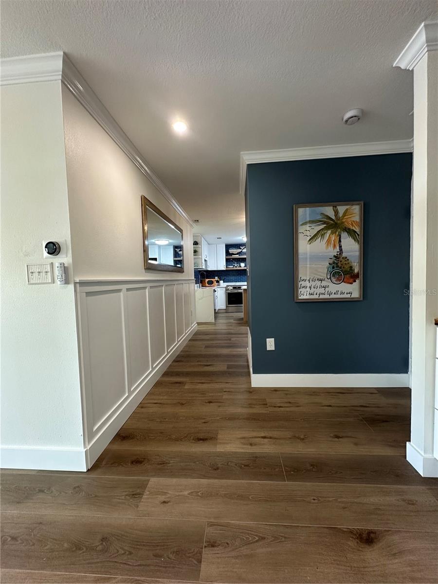 2700 BAYSHORE BOULEVARD 2208