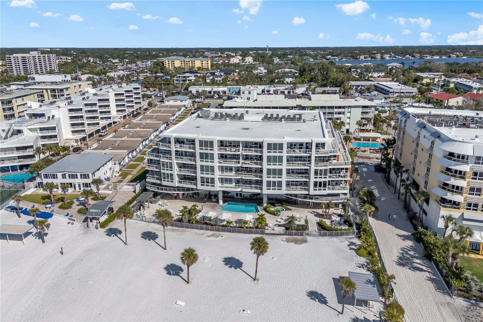 TEN35 SEASIDE - Residential