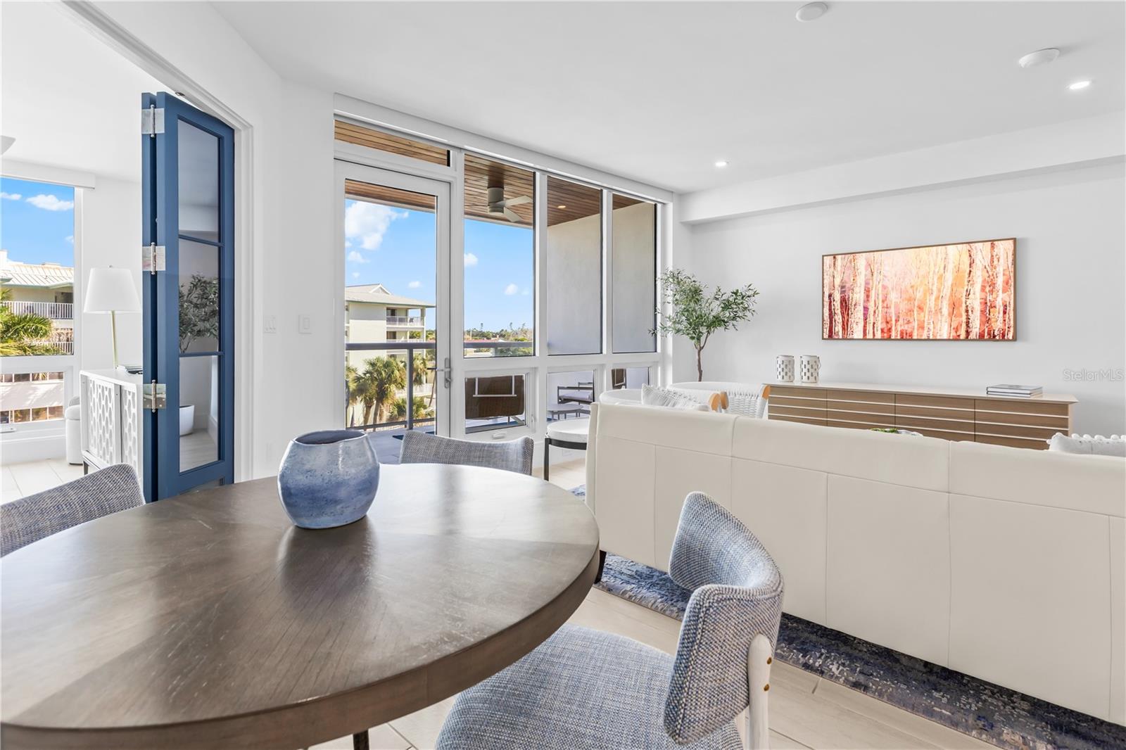 1035 SEASIDE DRIVE 404