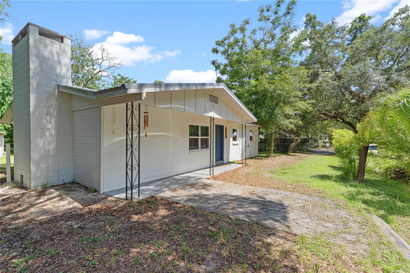 1825 SE 47TH TERRACE