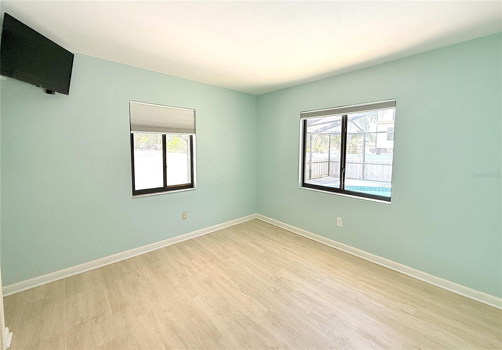 DUNEDIN ISLES 1 - Residential Lease