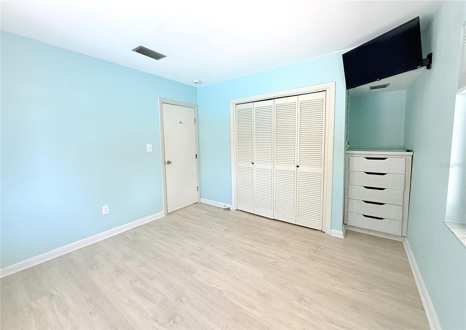 DUNEDIN ISLES 1 - Residential Lease