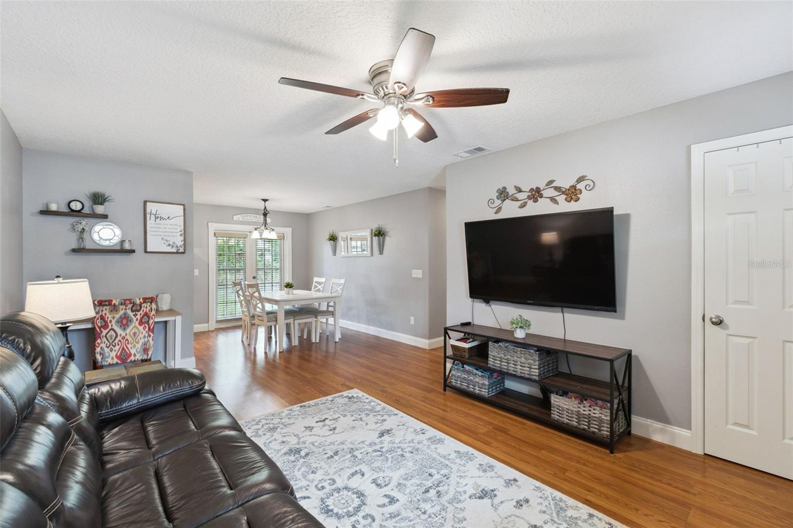 2972 SLIPPERY ROCK AVENUE