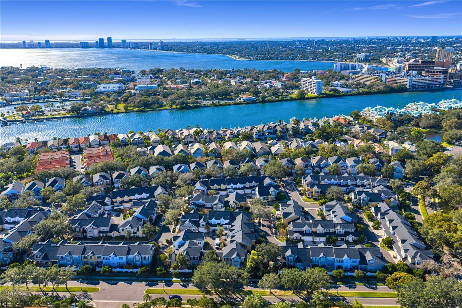 THE TWNHMS AT HARBOUR BAY P - Residential