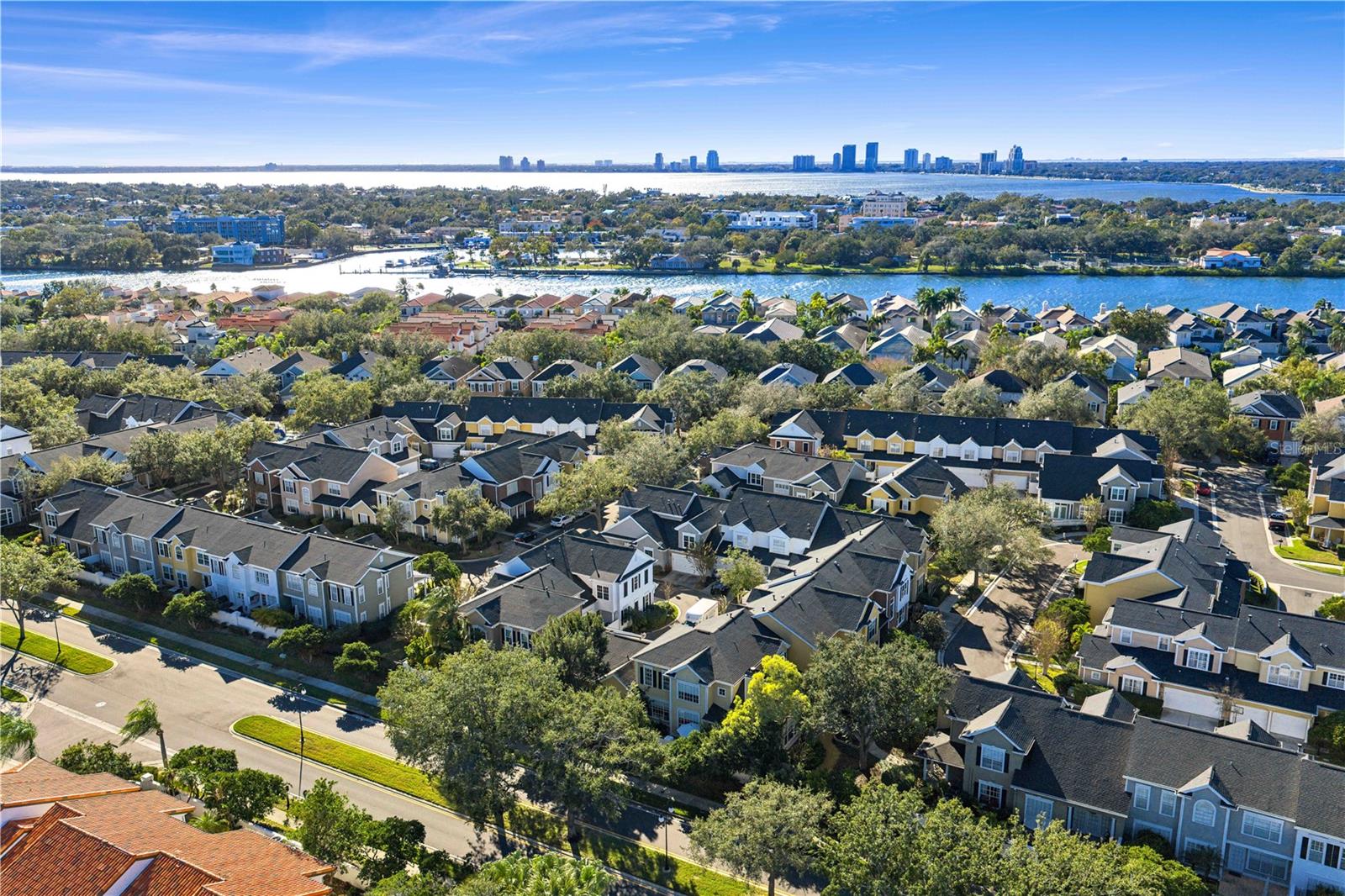 THE TWNHMS AT HARBOUR BAY P - Residential