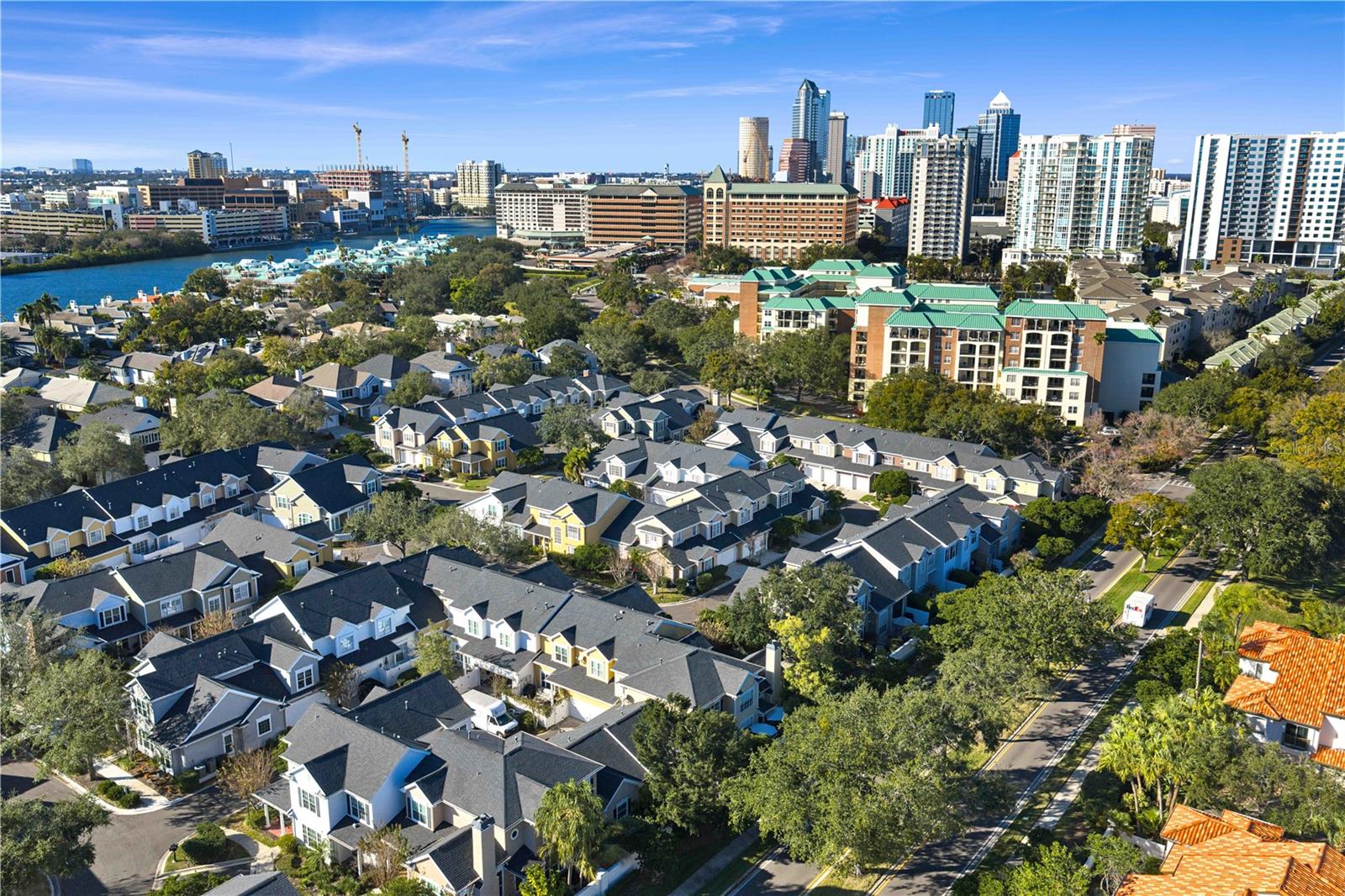 THE TWNHMS AT HARBOUR BAY P - Residential