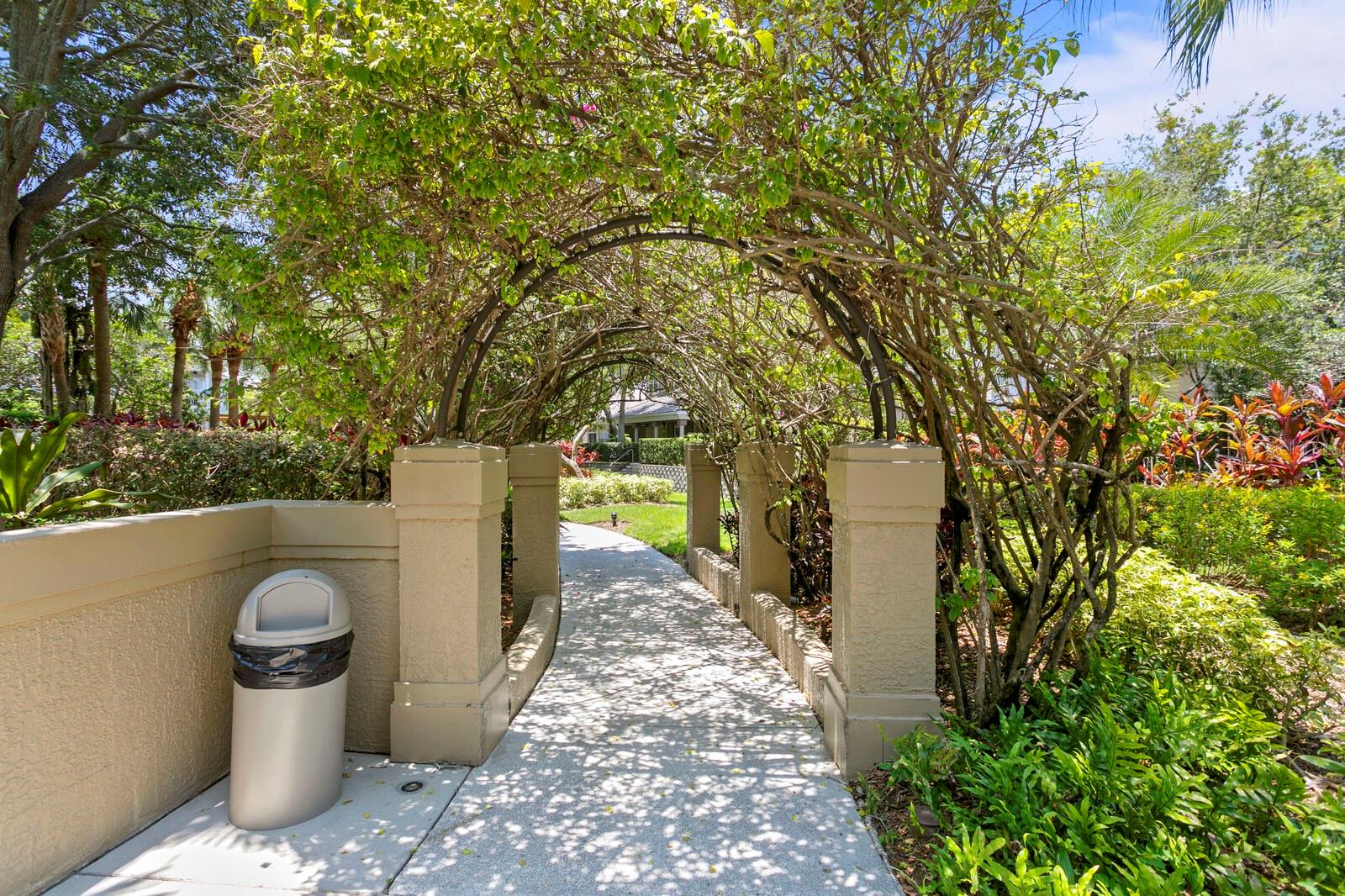 THE TWNHMS AT HARBOUR BAY P - Residential