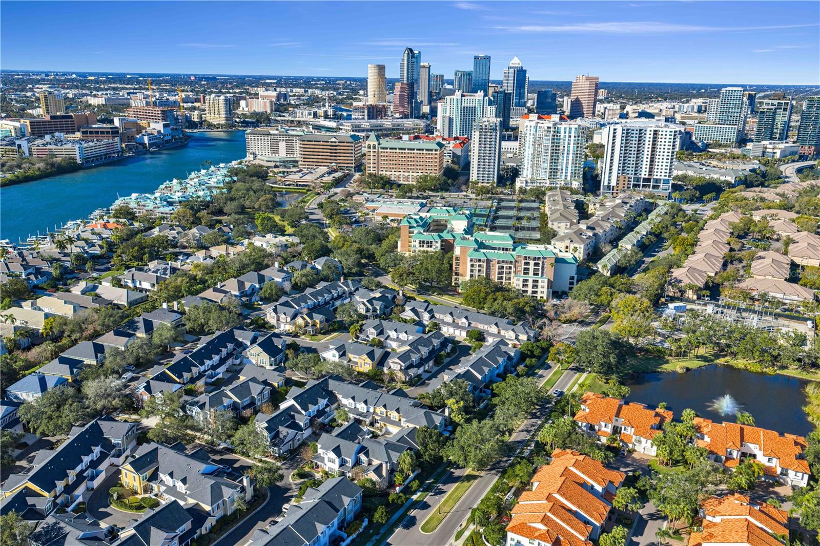 THE TWNHMS AT HARBOUR BAY P - Residential