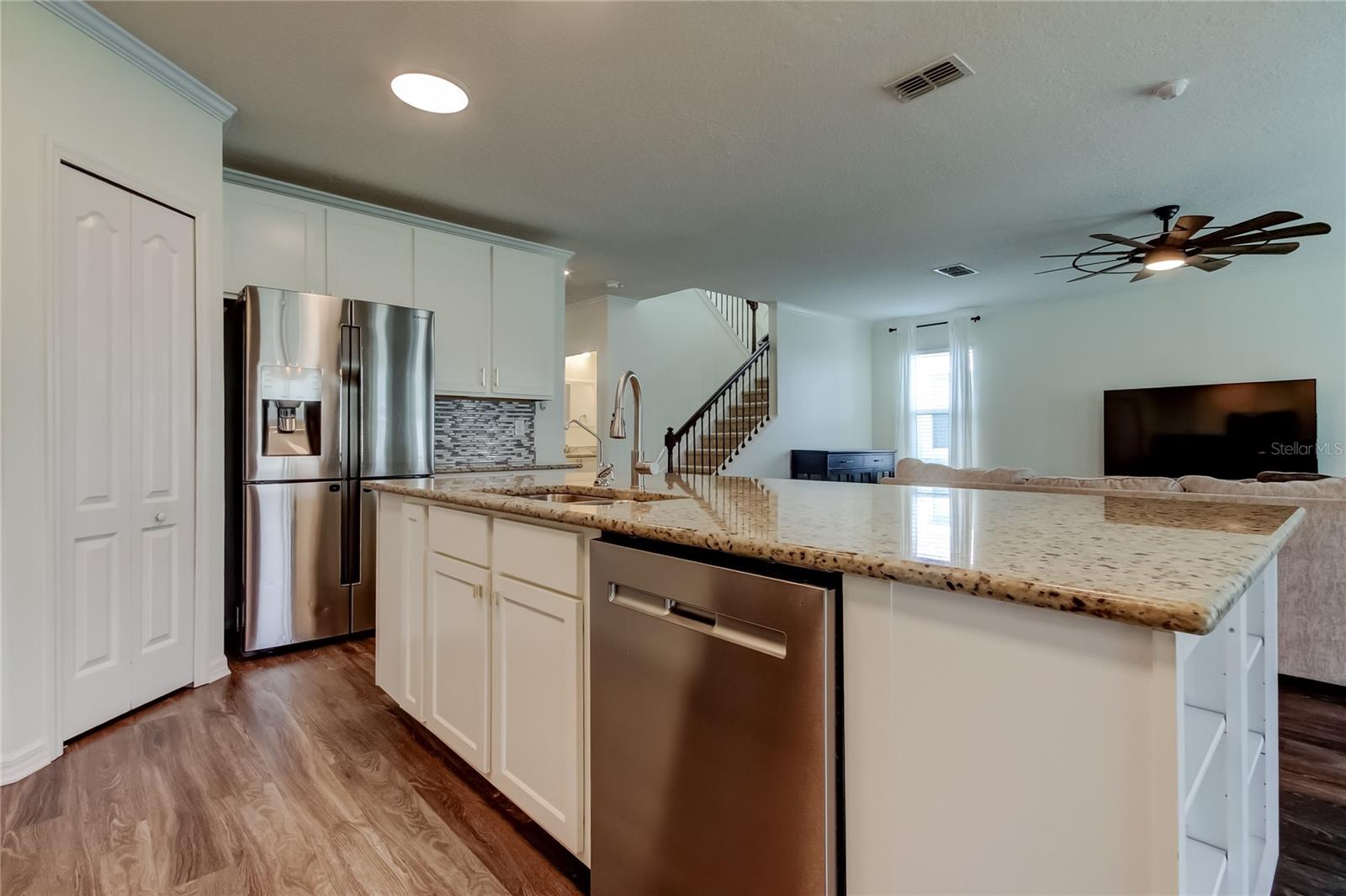 EPPERSON RANCH SOUTH PH 2H-1 - Residential Lease