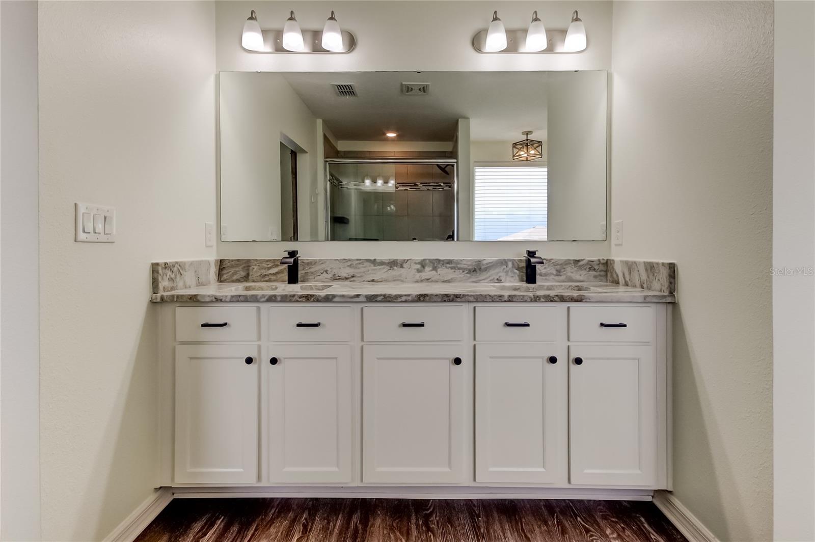 EPPERSON RANCH SOUTH PH 2H-1 - Residential Lease
