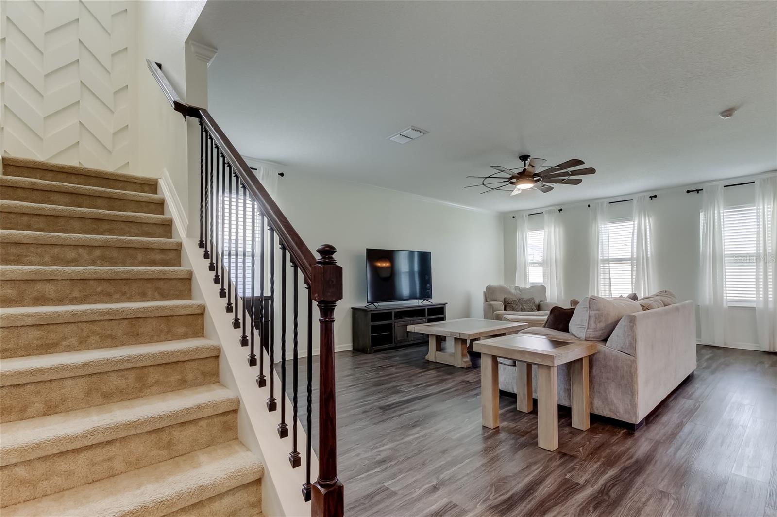 EPPERSON RANCH SOUTH PH 2H-1 - Residential Lease