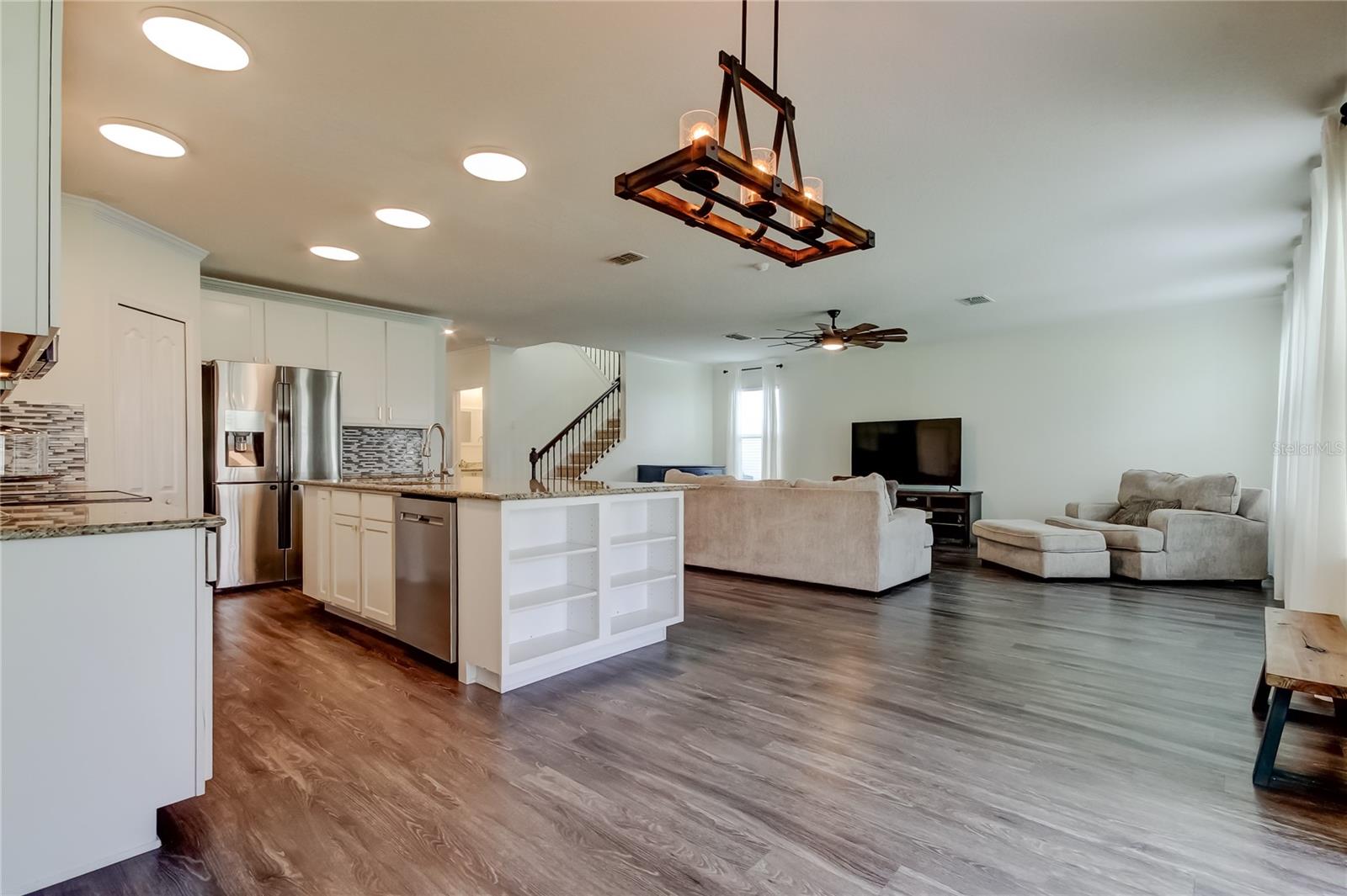 EPPERSON RANCH SOUTH PH 2H-1 - Residential Lease