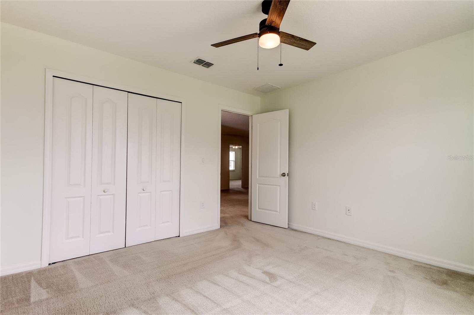 EPPERSON RANCH SOUTH PH 2H-1 - Residential Lease