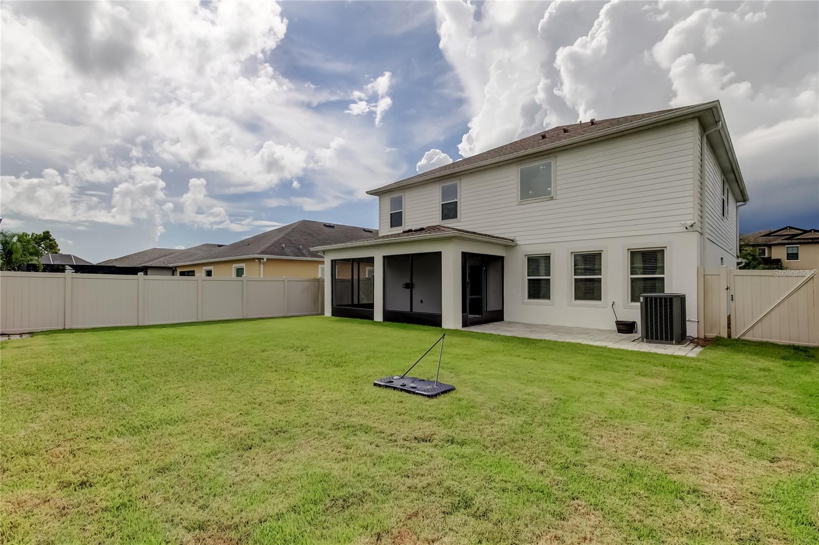 EPPERSON RANCH SOUTH PH 2H-1 - Residential Lease