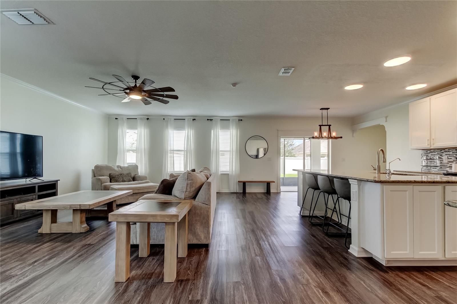 EPPERSON RANCH SOUTH PH 2H-1 - Residential Lease