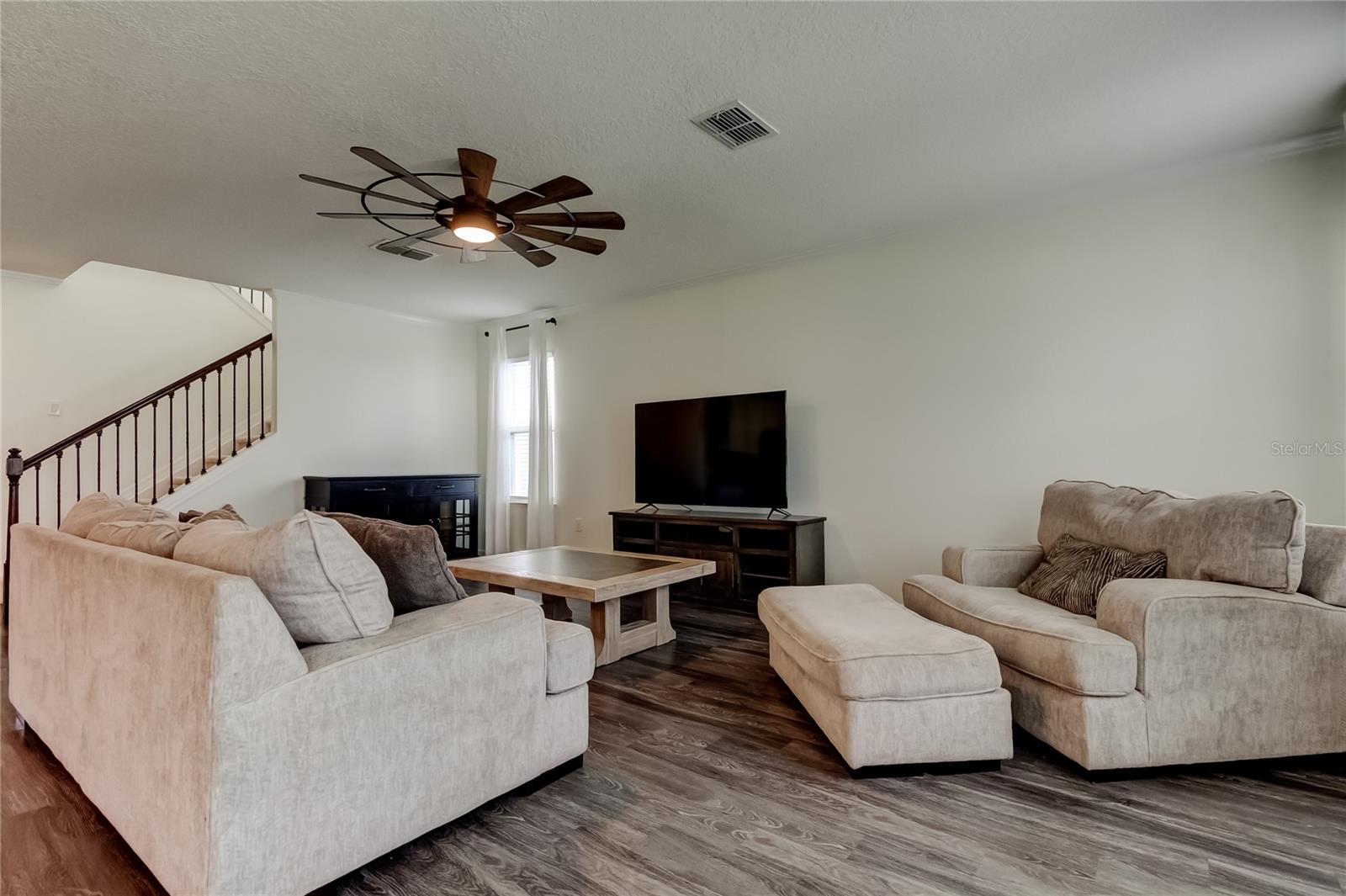 EPPERSON RANCH SOUTH PH 2H-1 - Residential Lease