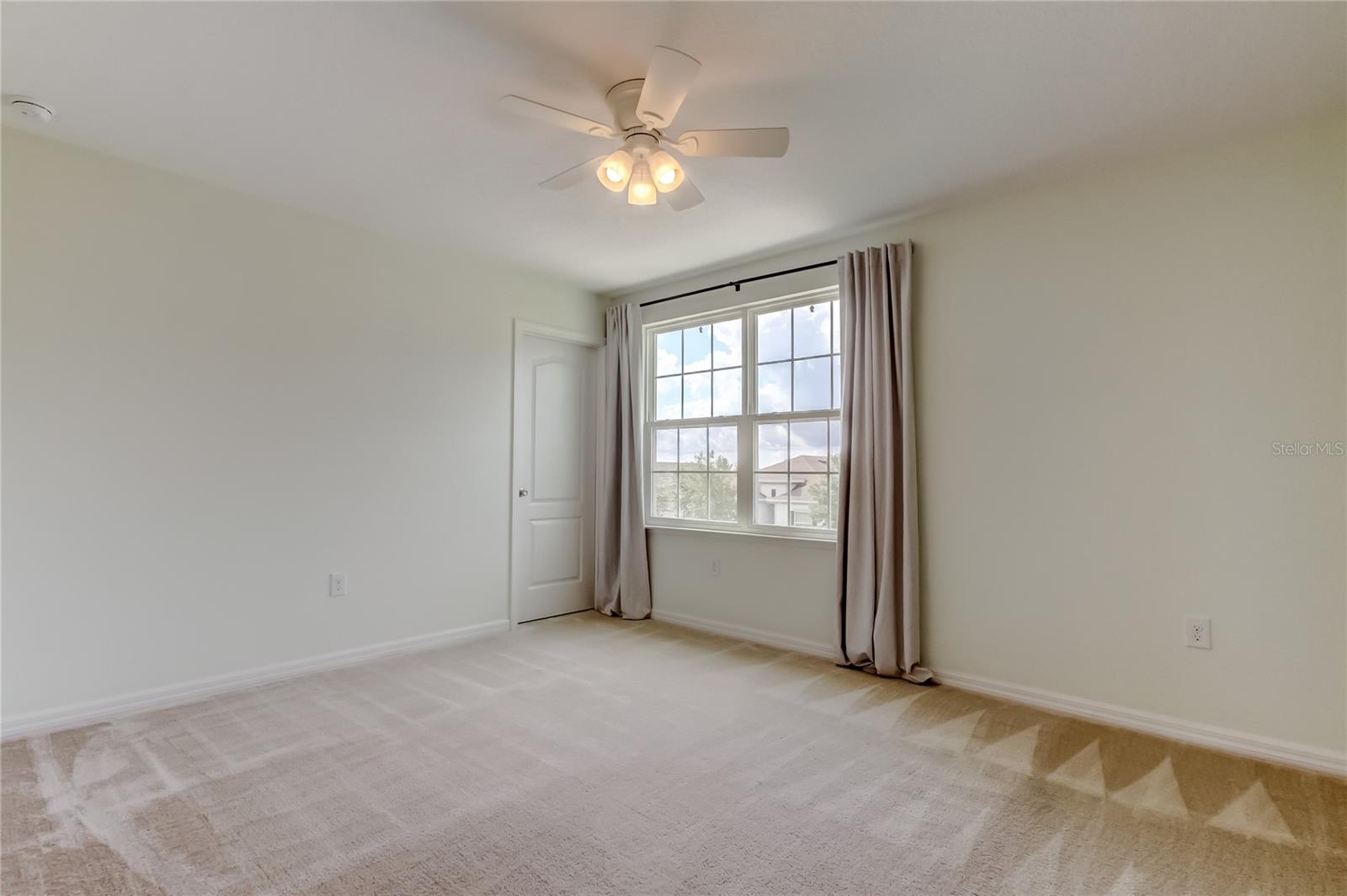EPPERSON RANCH SOUTH PH 2H-1 - Residential Lease