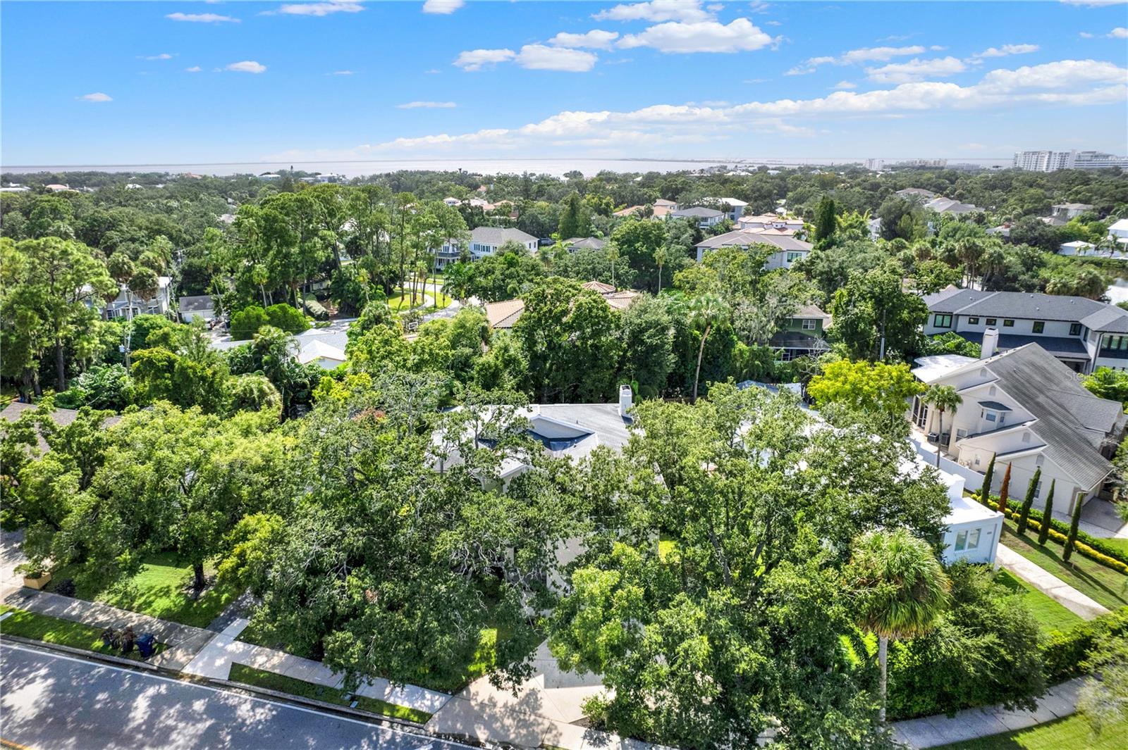 407 S WEST SHORE BOULEVARD