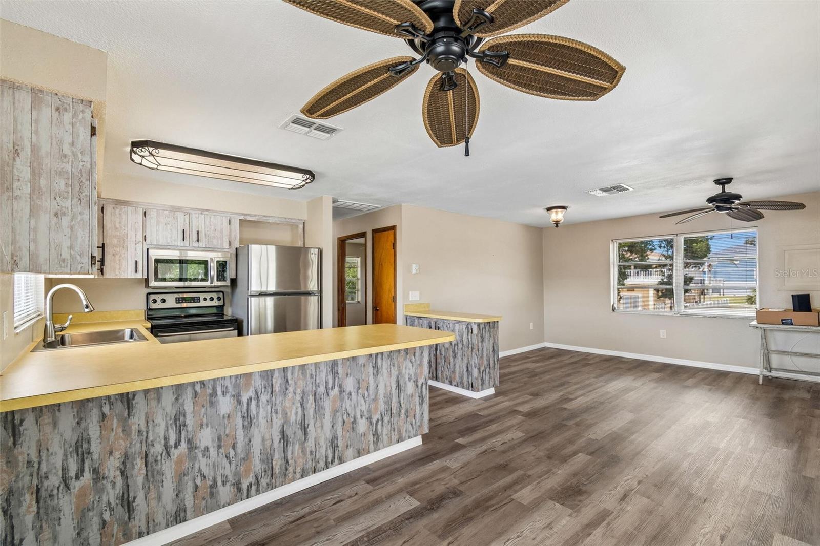 DRIFTWOOD ISLES - Residential