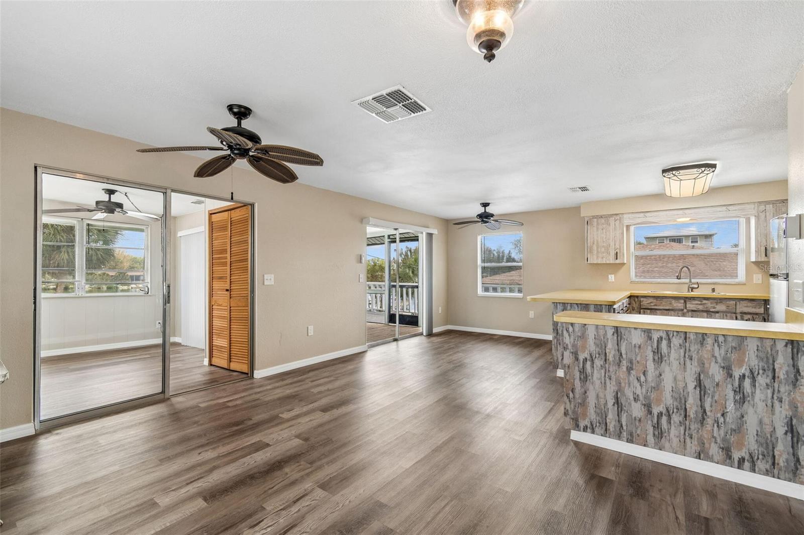 DRIFTWOOD ISLES - Residential
