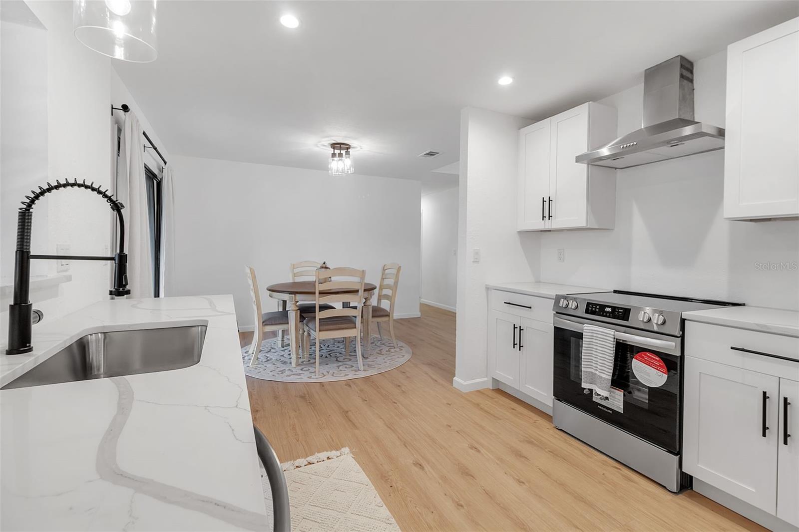 LOCKWOODS - Residential Lease