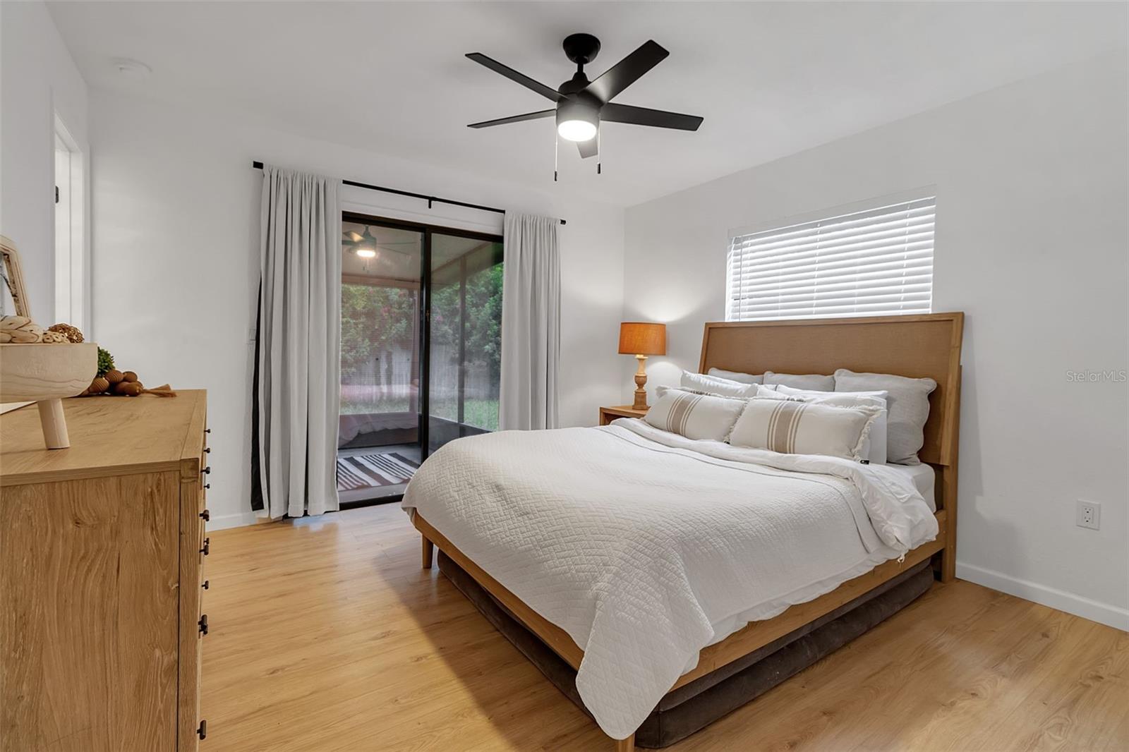 LOCKWOODS - Residential Lease