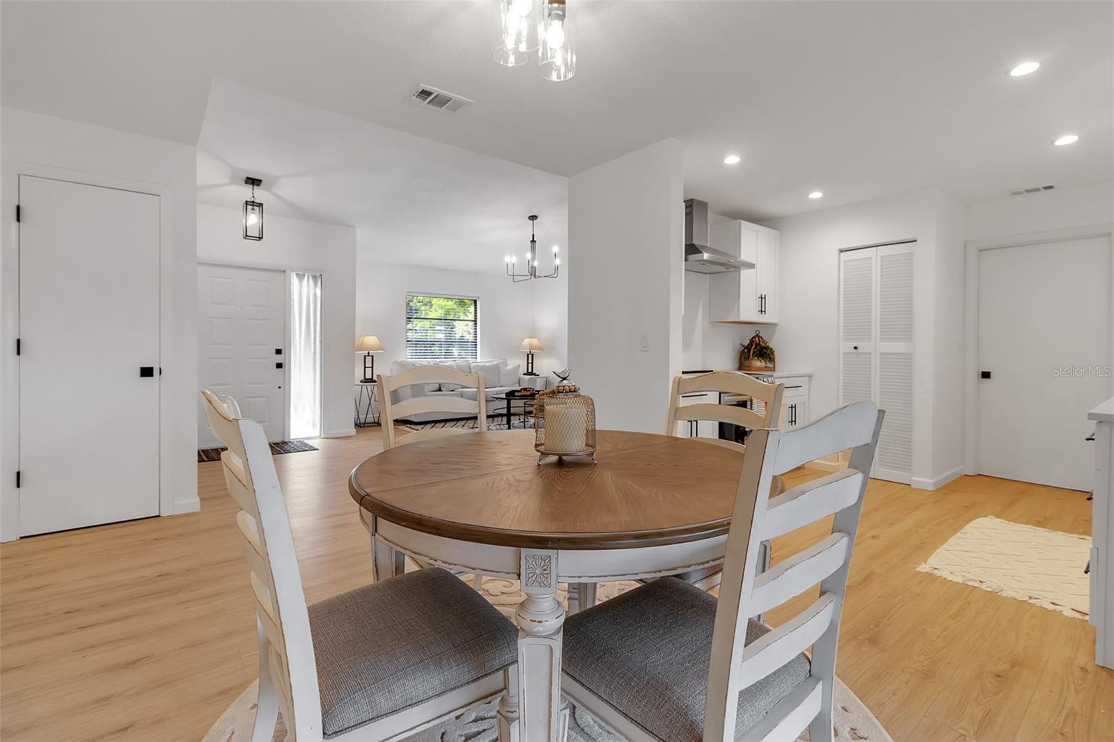 LOCKWOODS - Residential Lease