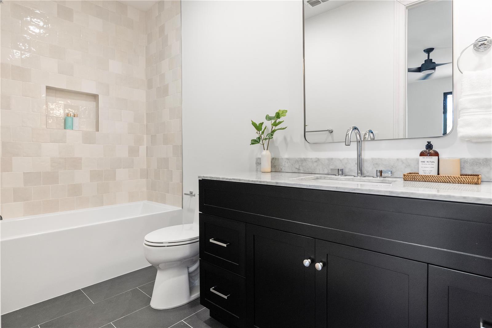 KENILWORTH SHORES SEC 06 - Residential