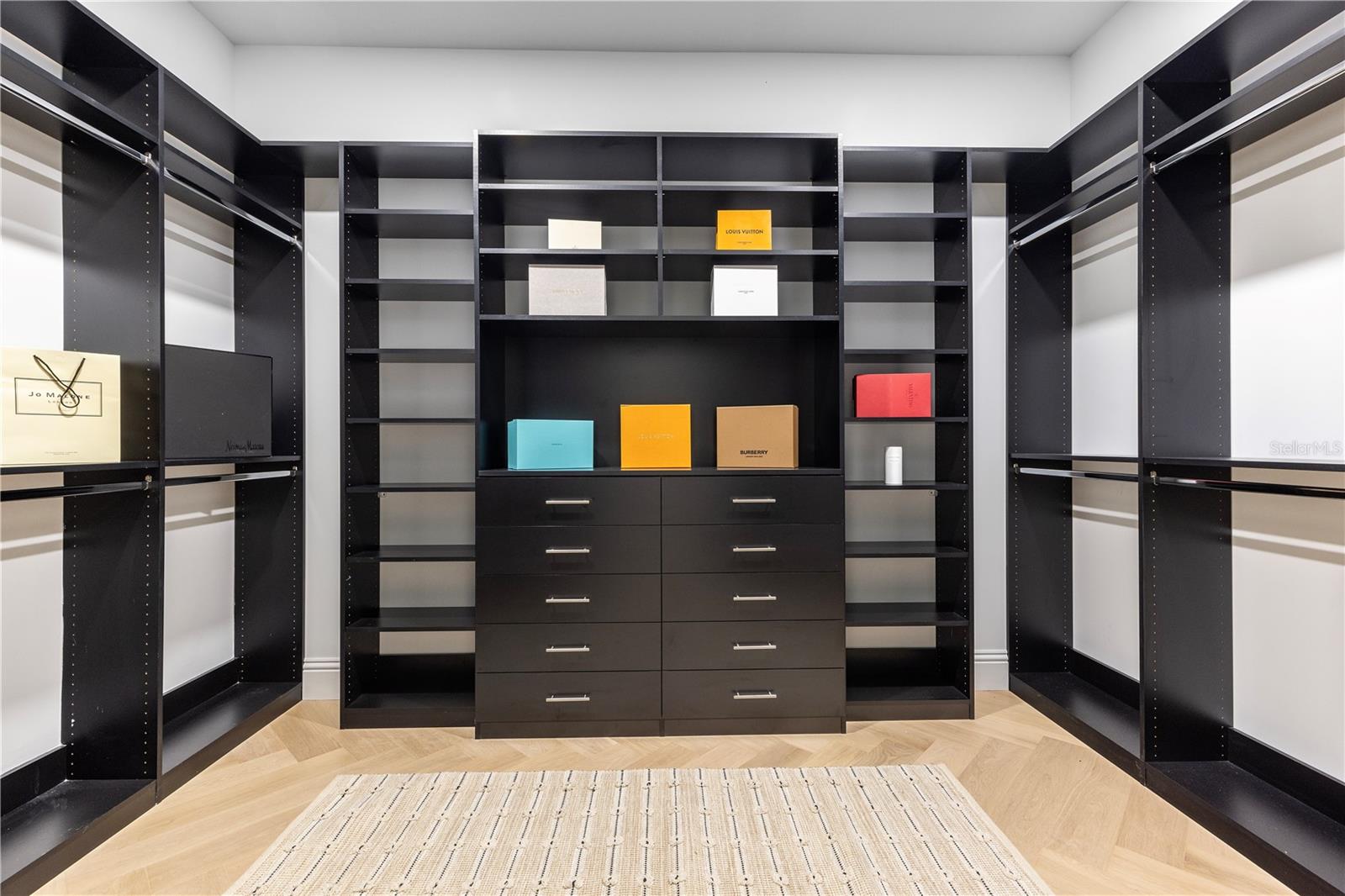 KENILWORTH SHORES SEC 06 - Residential