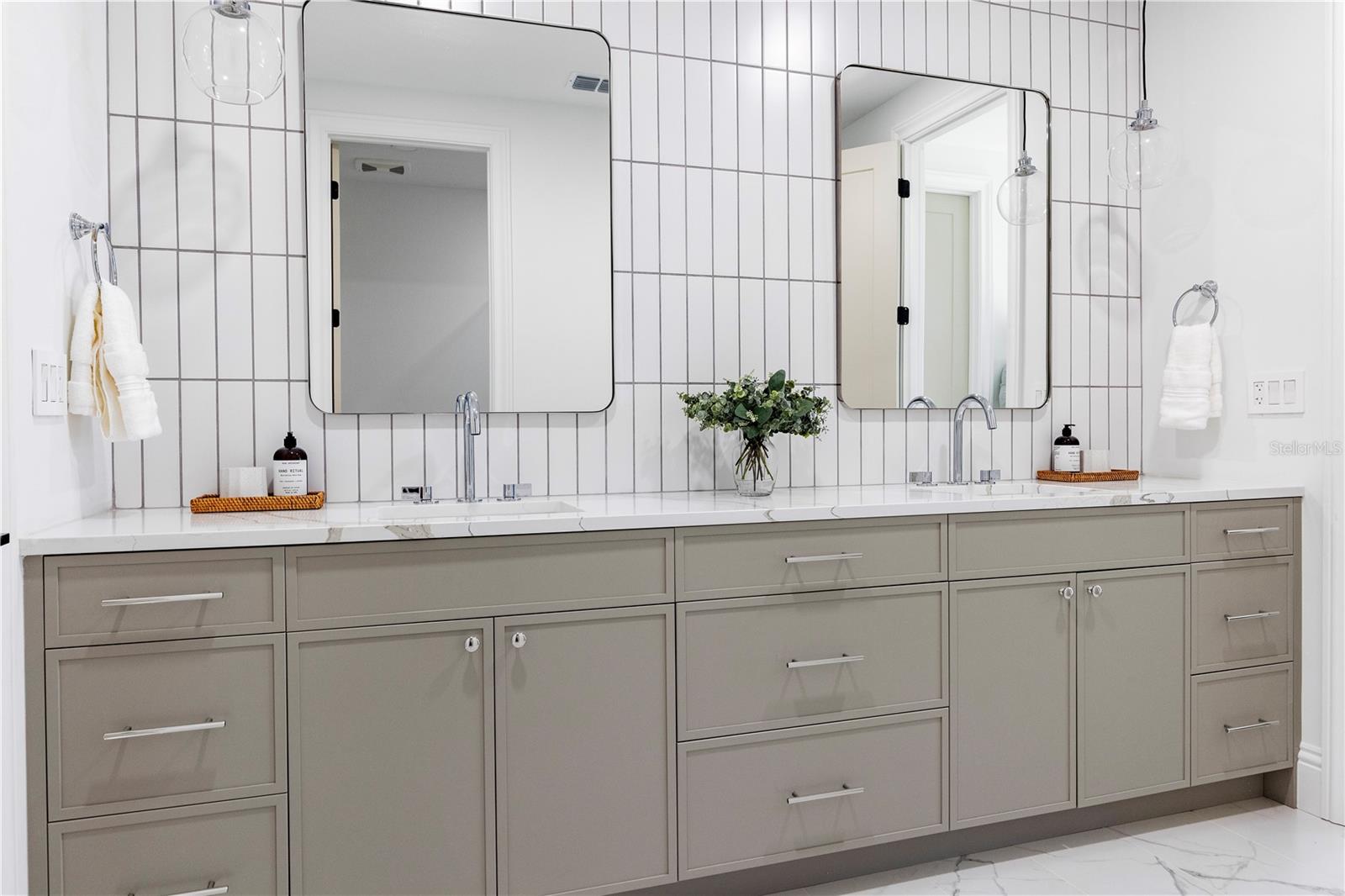 KENILWORTH SHORES SEC 06 - Residential