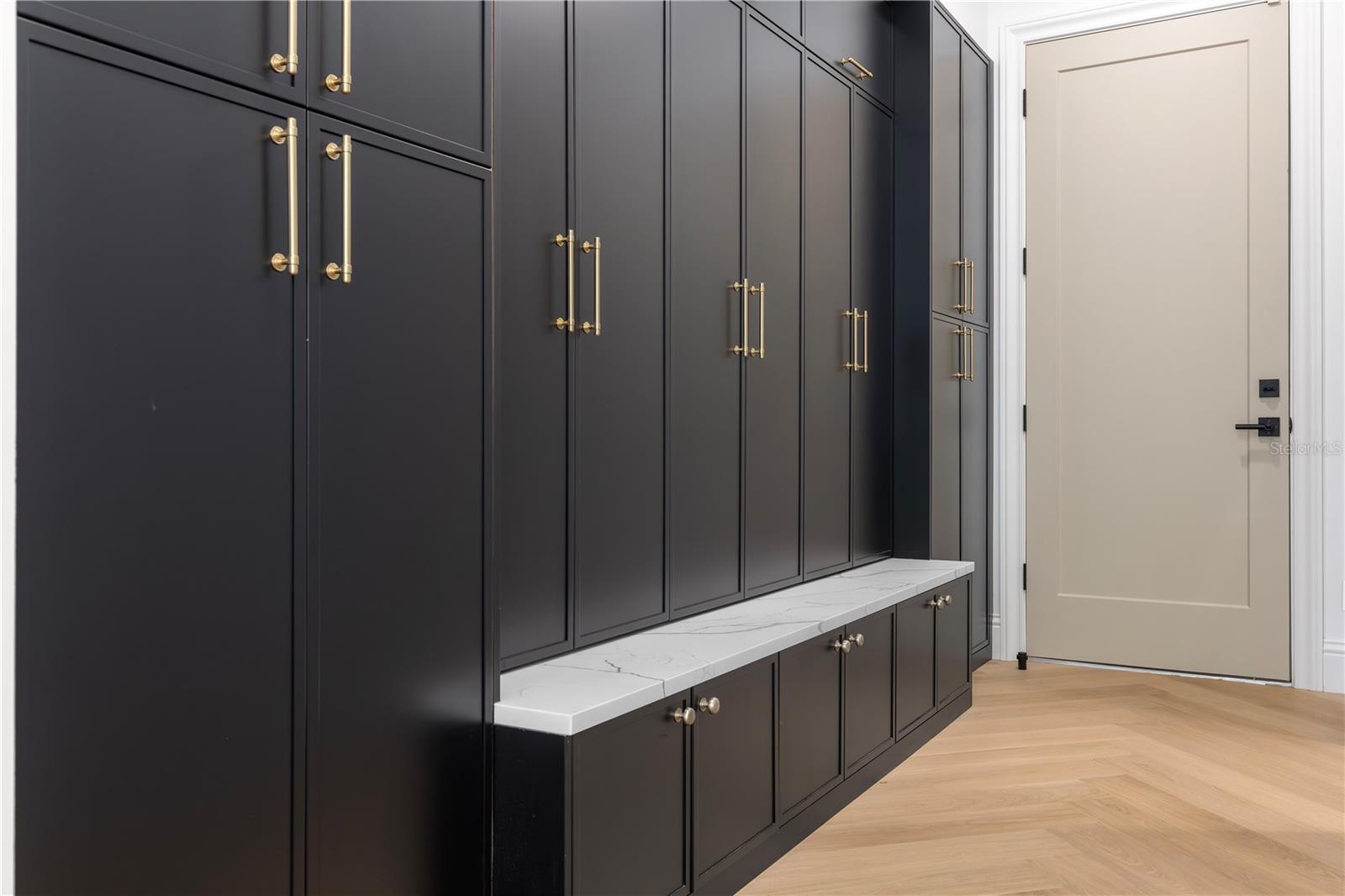 KENILWORTH SHORES SEC 06 - Residential