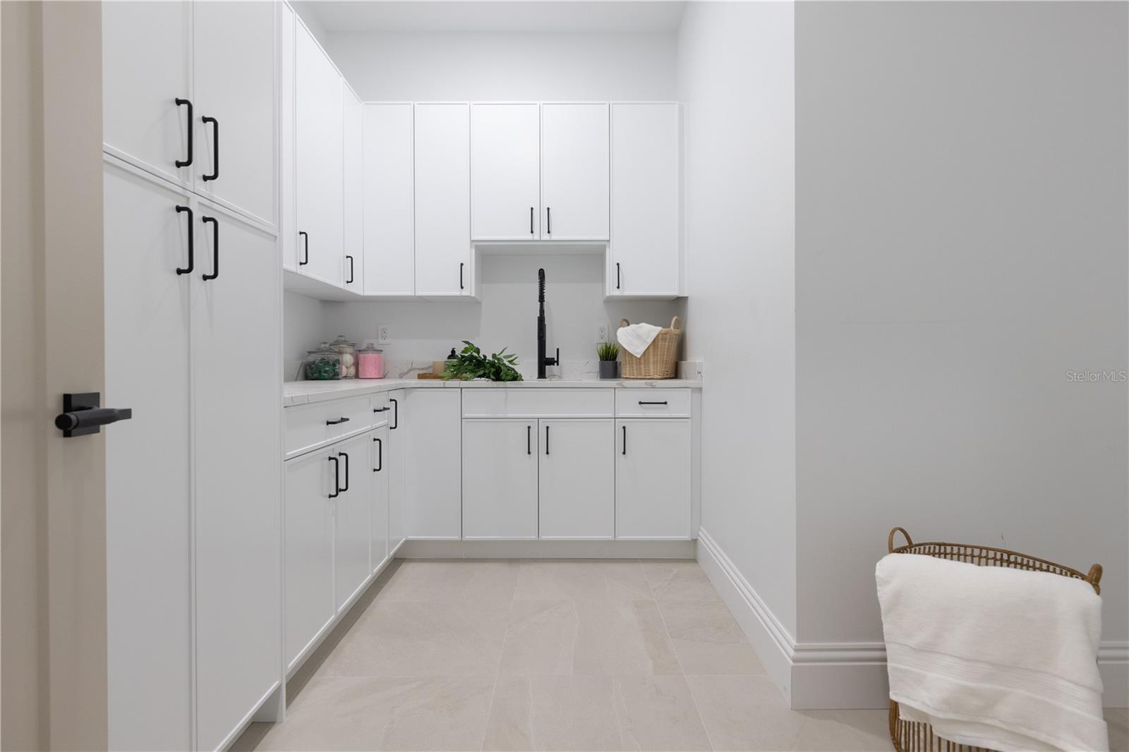 KENILWORTH SHORES SEC 06 - Residential