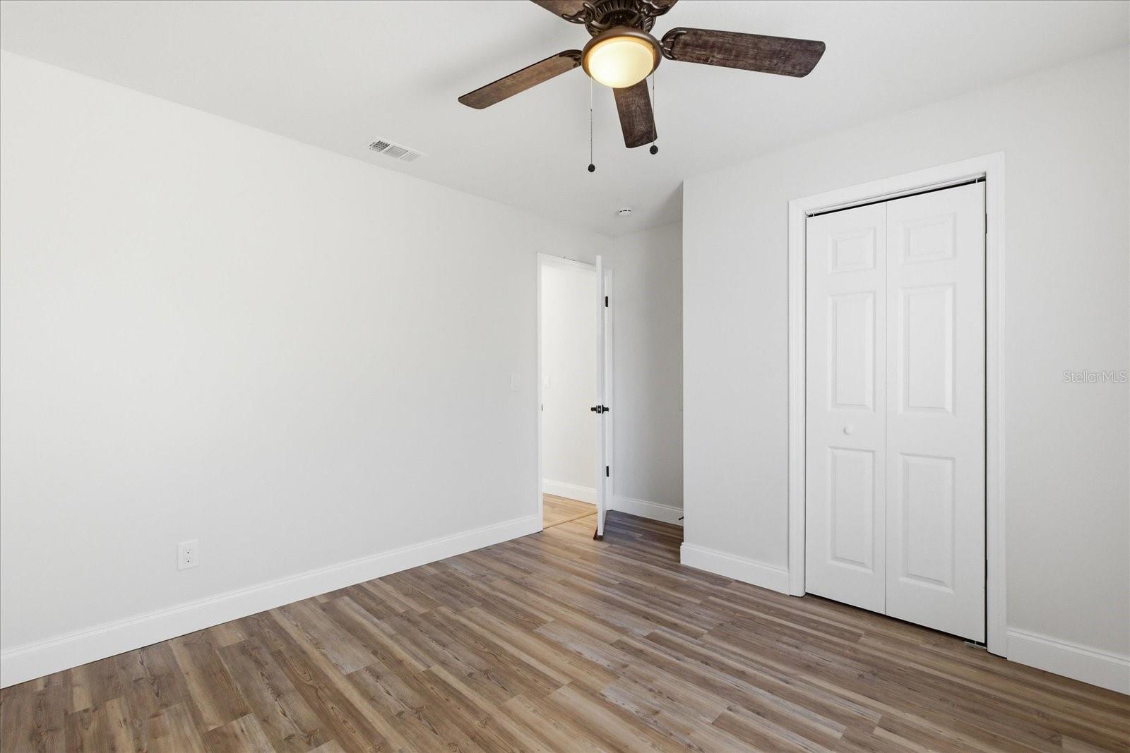 GREENWOOD LAKES - Residential