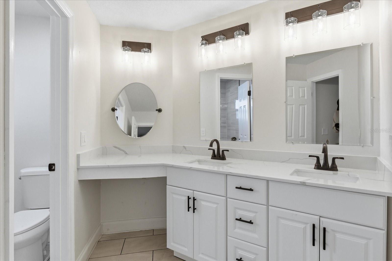 GREENWOOD LAKES - Residential