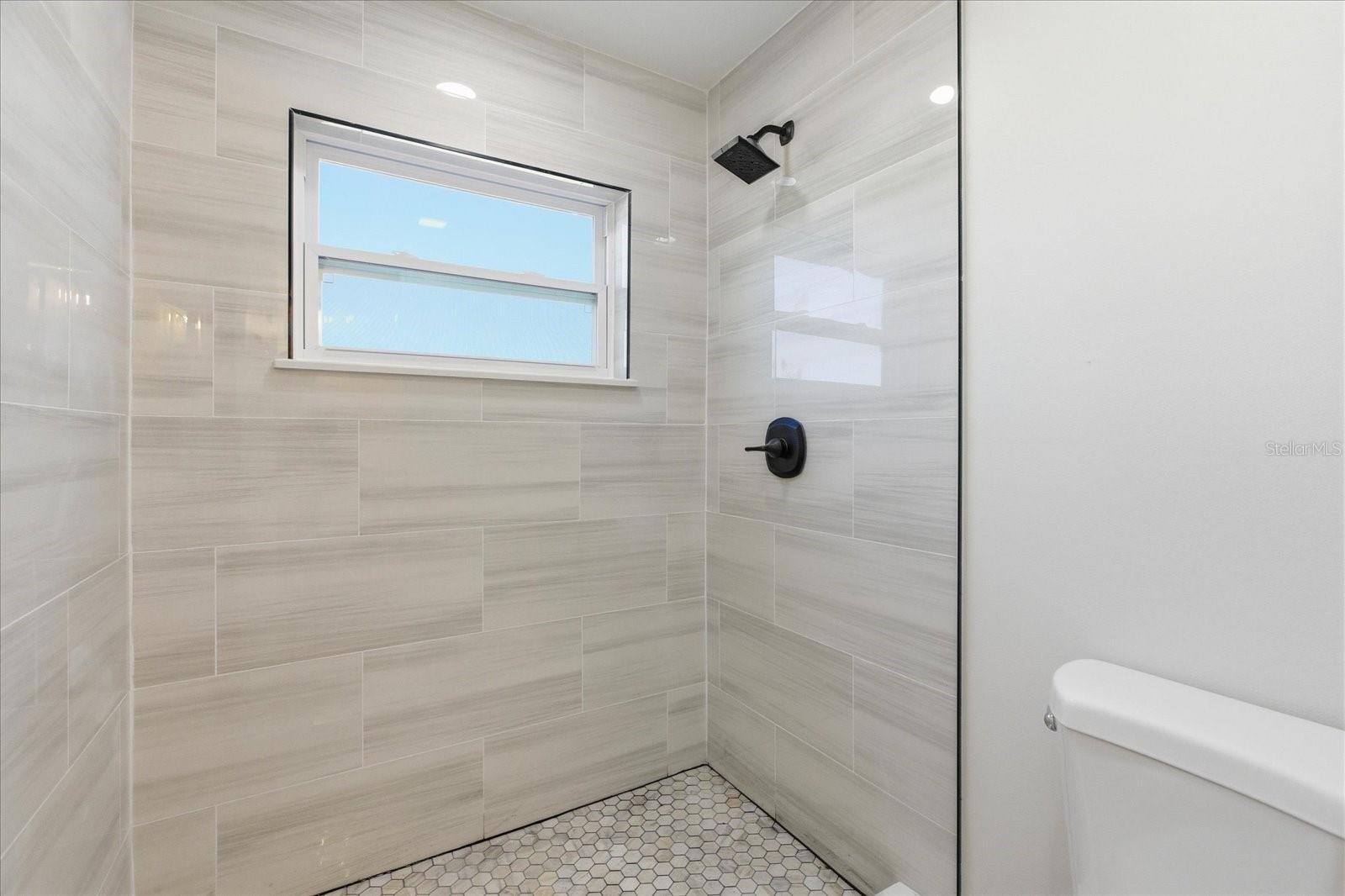 GREENWOOD LAKES - Residential