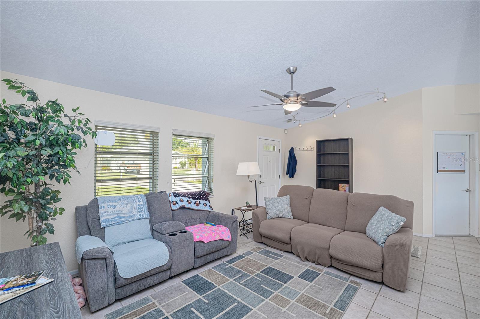 PUNTA GORDA ISLES SEC 20 - Residential