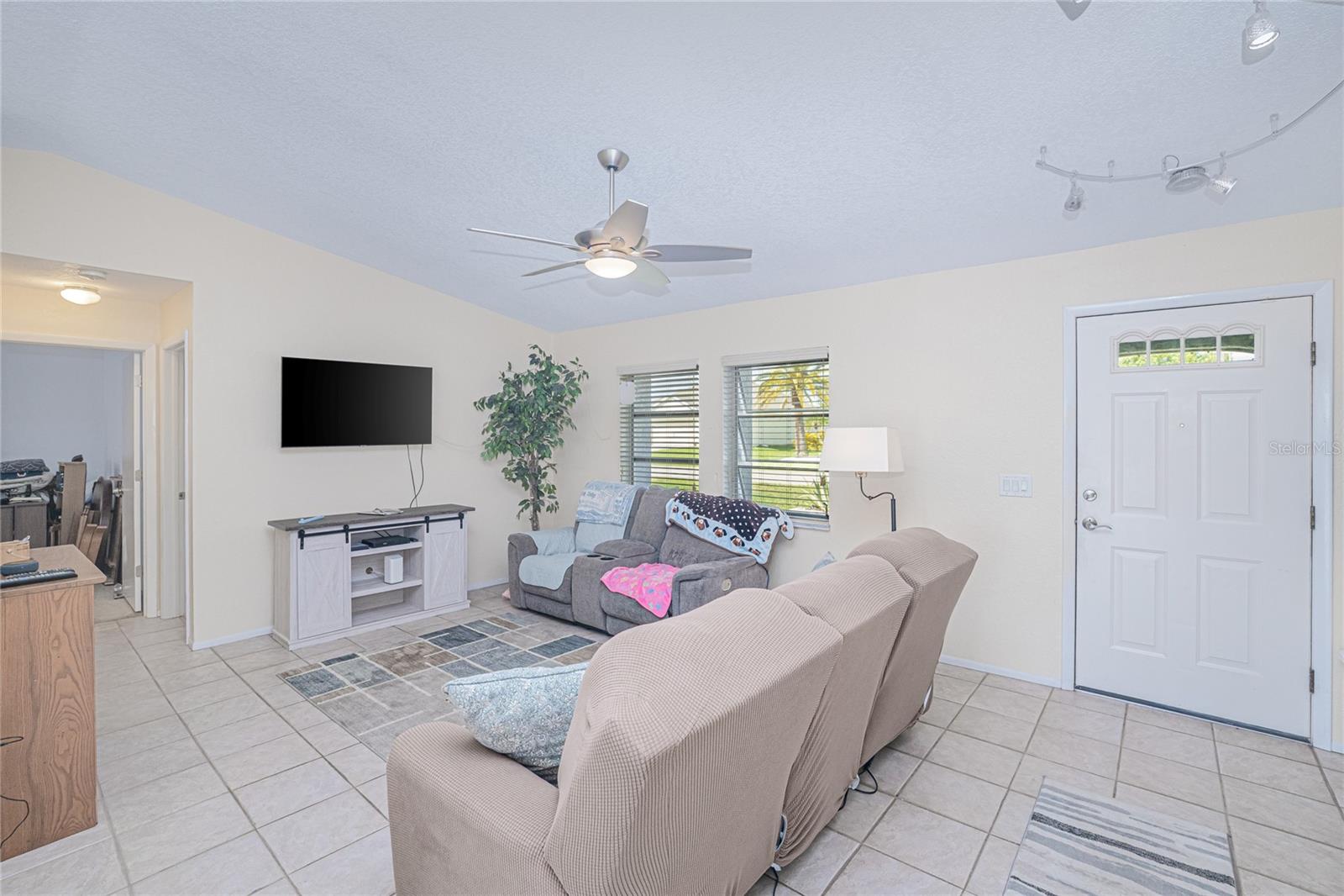 PUNTA GORDA ISLES SEC 20 - Residential