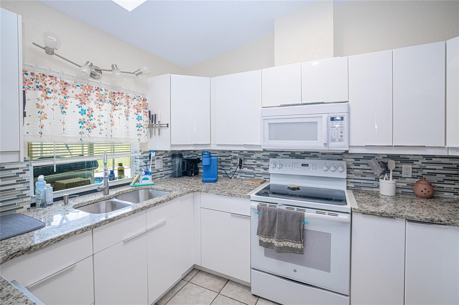 PUNTA GORDA ISLES SEC 20 - Residential