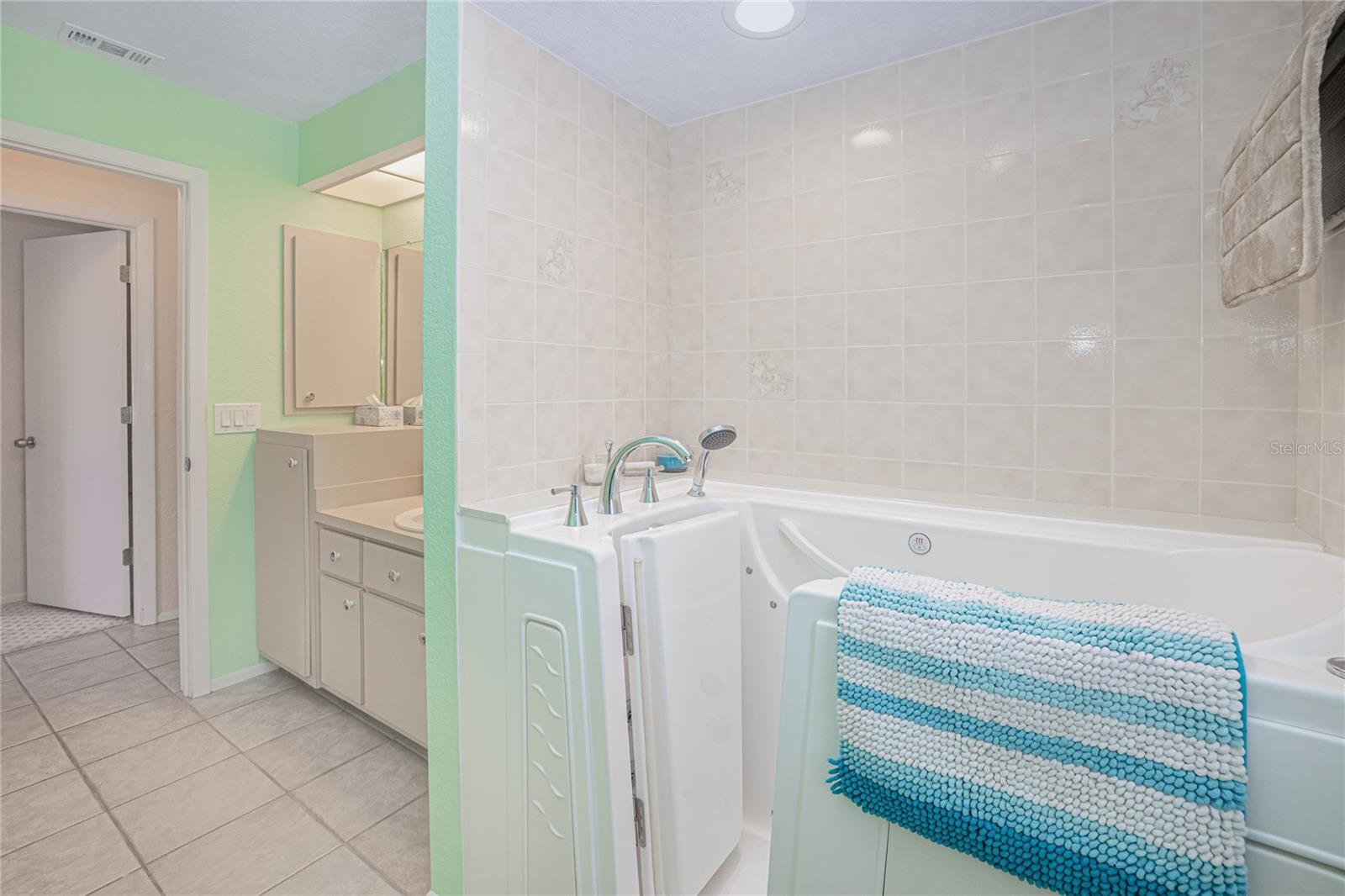 PUNTA GORDA ISLES SEC 20 - Residential