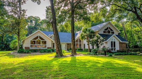 A home in LONGWOOD