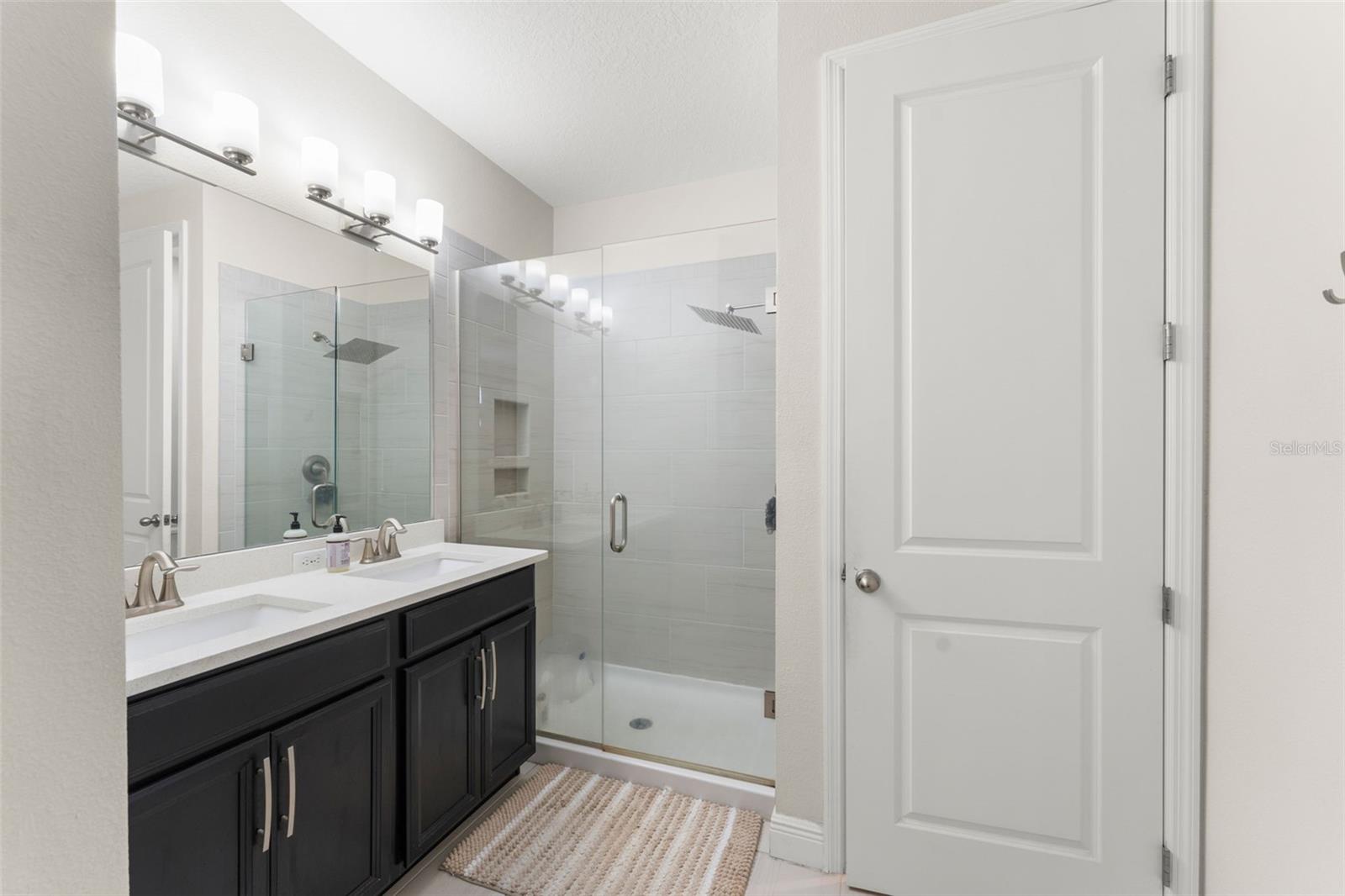 OAKLAND TRLS PH 1 - Residential