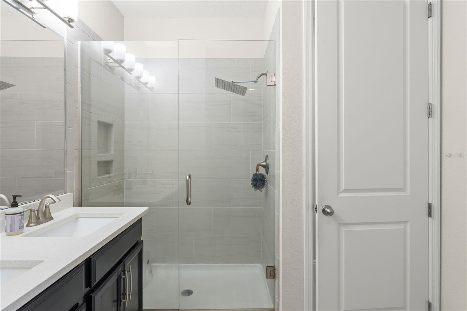 OAKLAND TRLS PH 1 - Residential