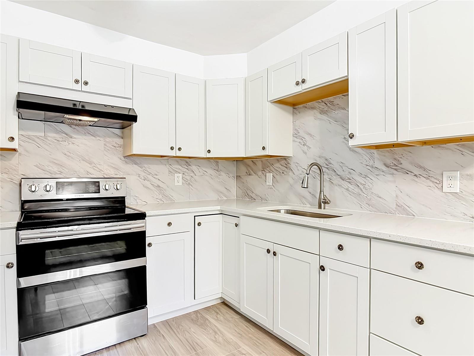 HIGHLAND PARK - Residential