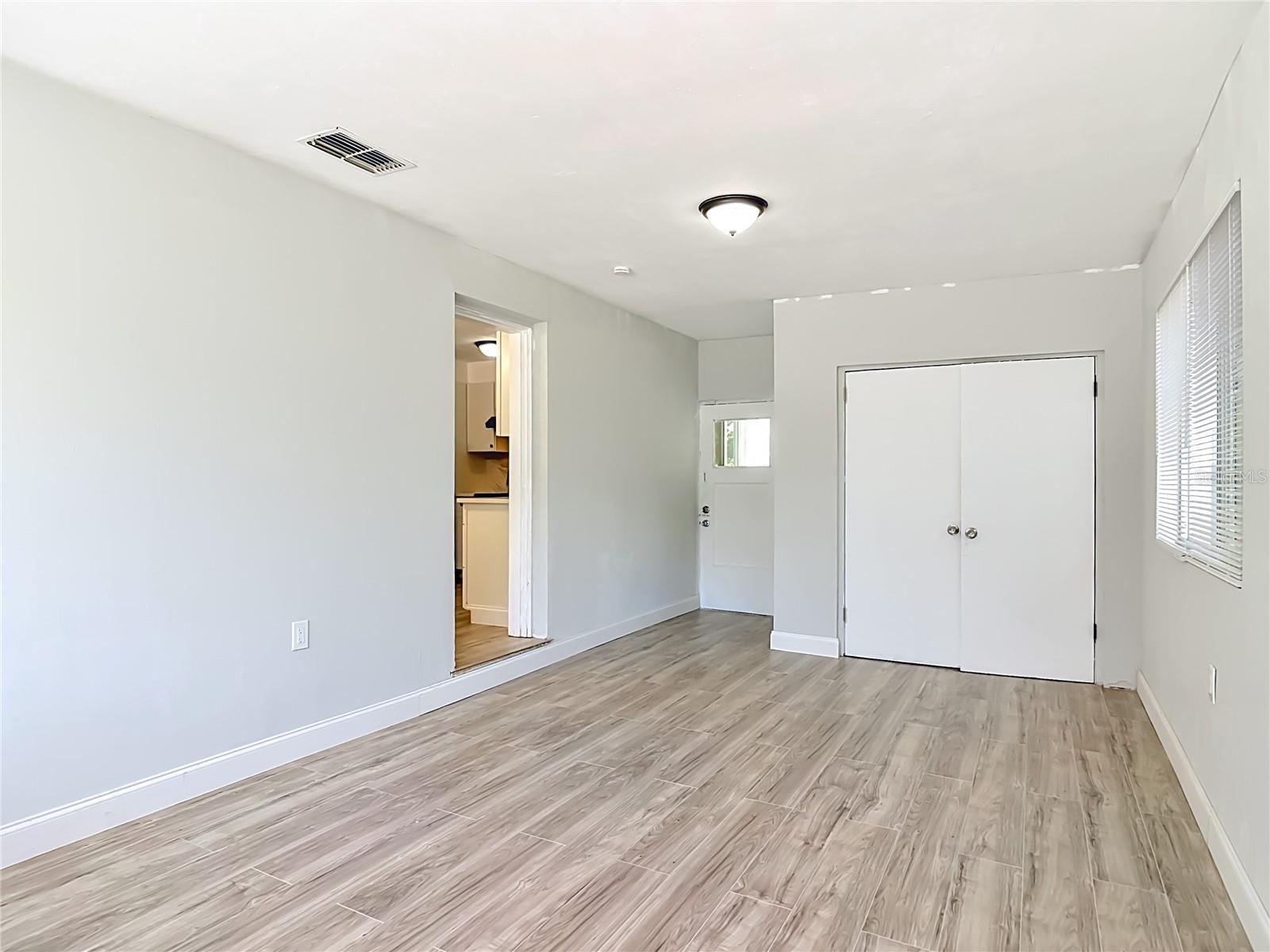 HIGHLAND PARK - Residential