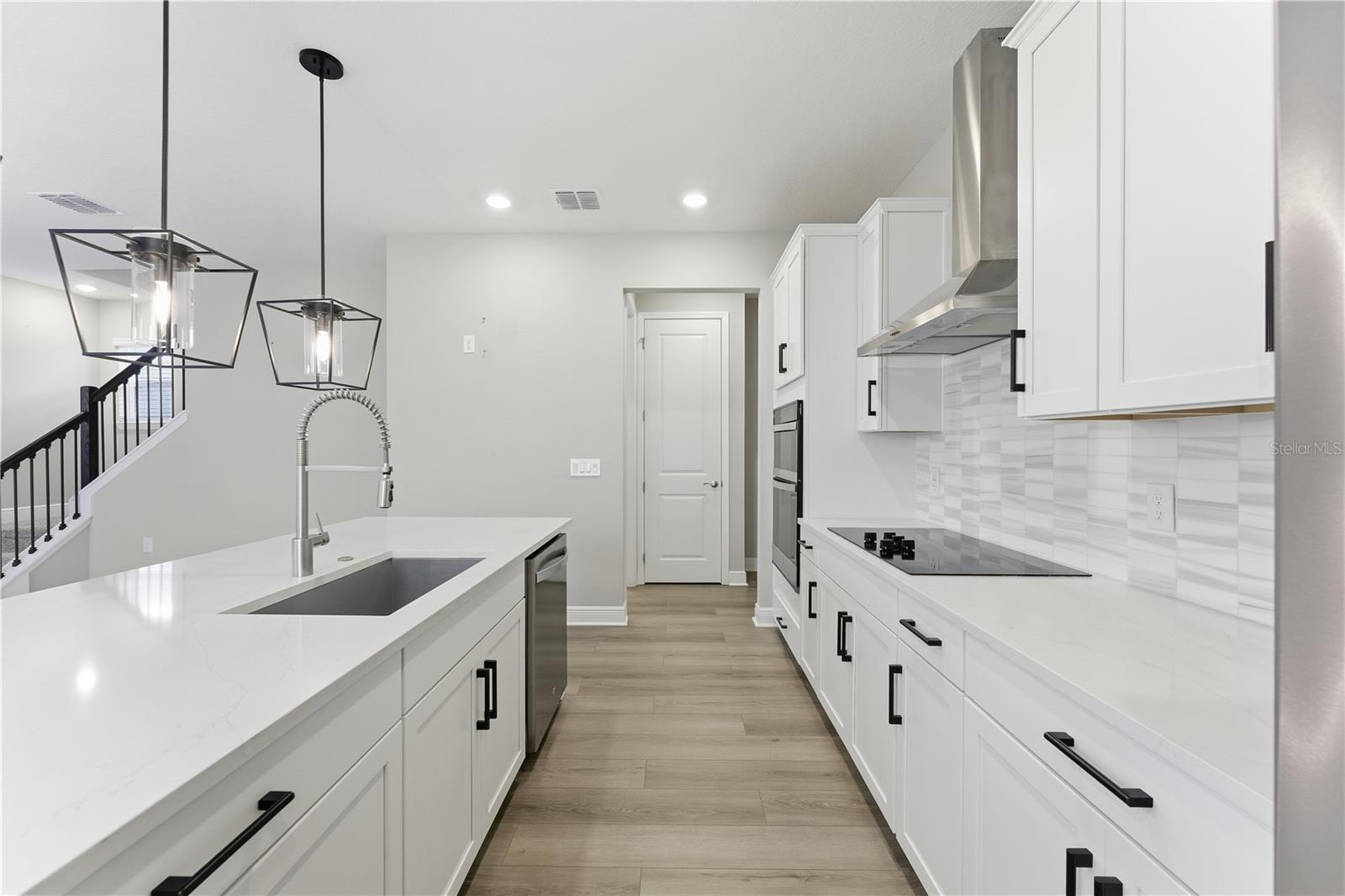 HIGHLAND RDG PH 2 - Residential Lease