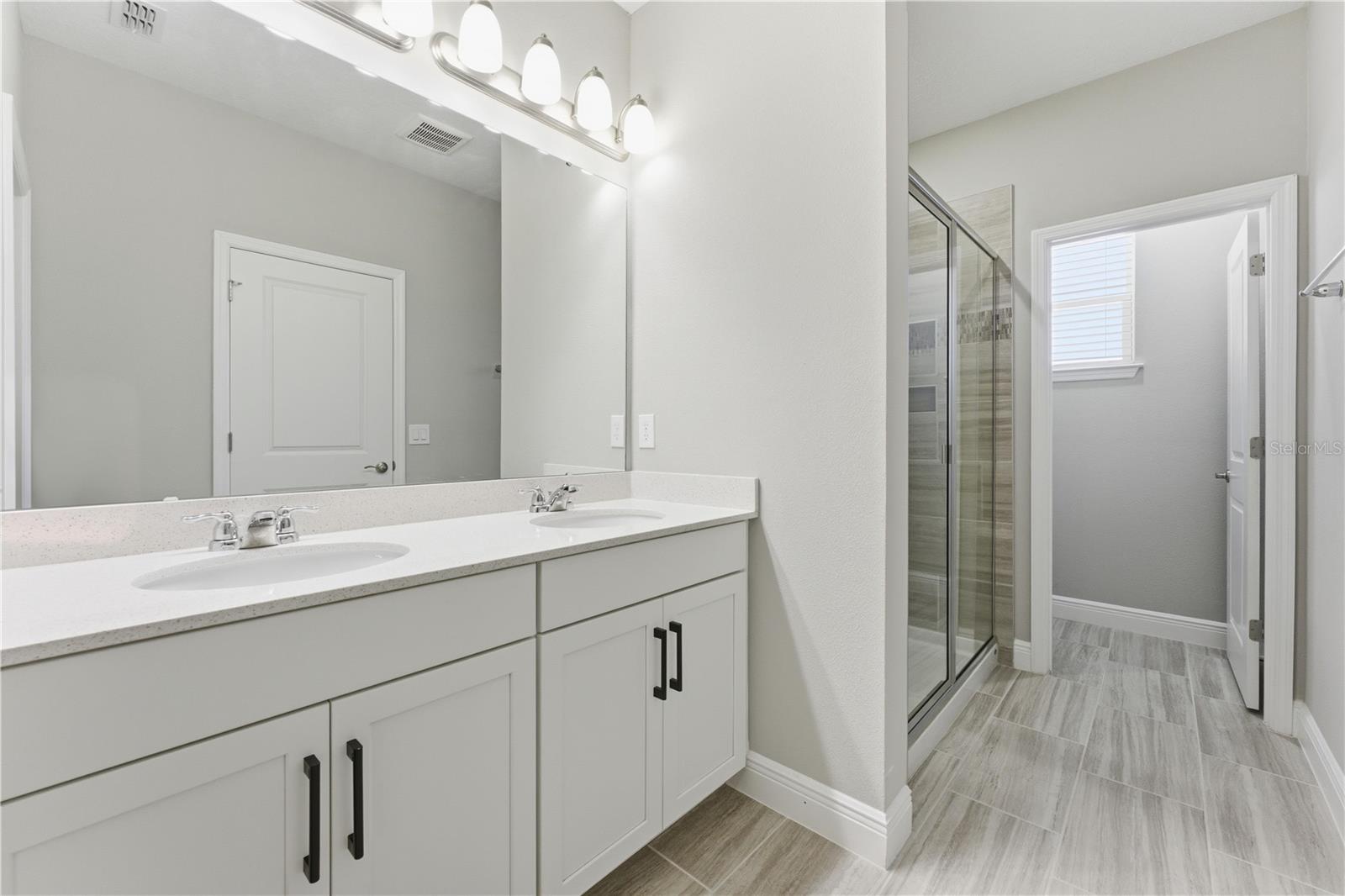 HIGHLAND RDG PH 2 - Residential Lease