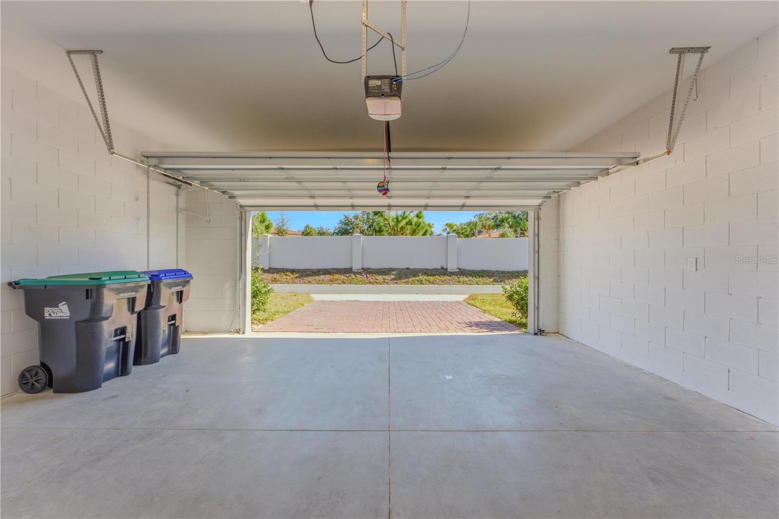 HIGHLAND RDG PH 2 - Residential Lease