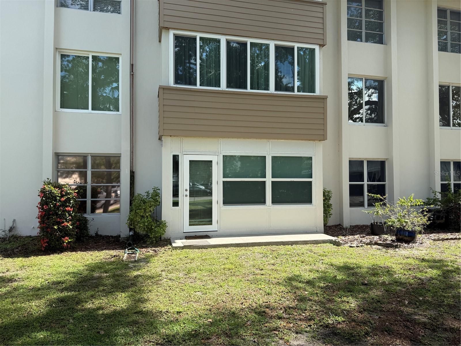 CAMBRIDGE HOUSE - Residential